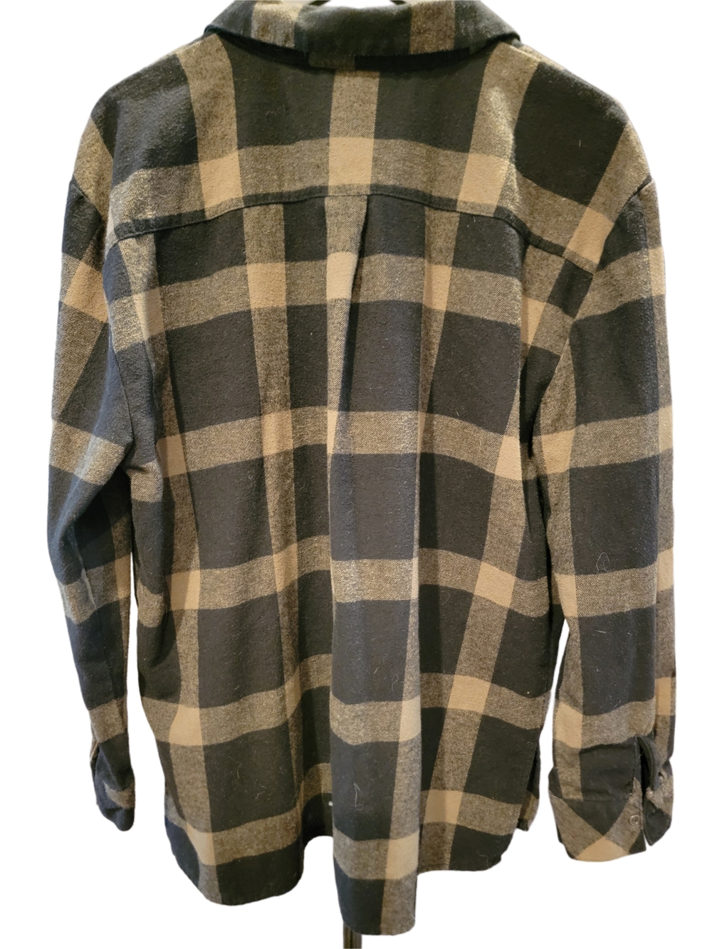 Relaxed Black and Tan Plaid Button-Down Shirt - Hester & Orchard - XL - Picture 4 of 9